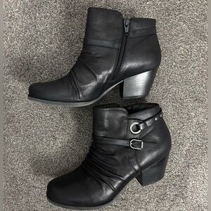 Yuu | Womens Regina Booties / Ankle Boots | Size: 8.5
Color: Black